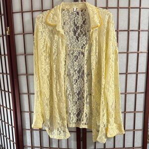 Amazon Light Cream Sheer Lace Cotton Blouse with Buttons PTP 25 inches.